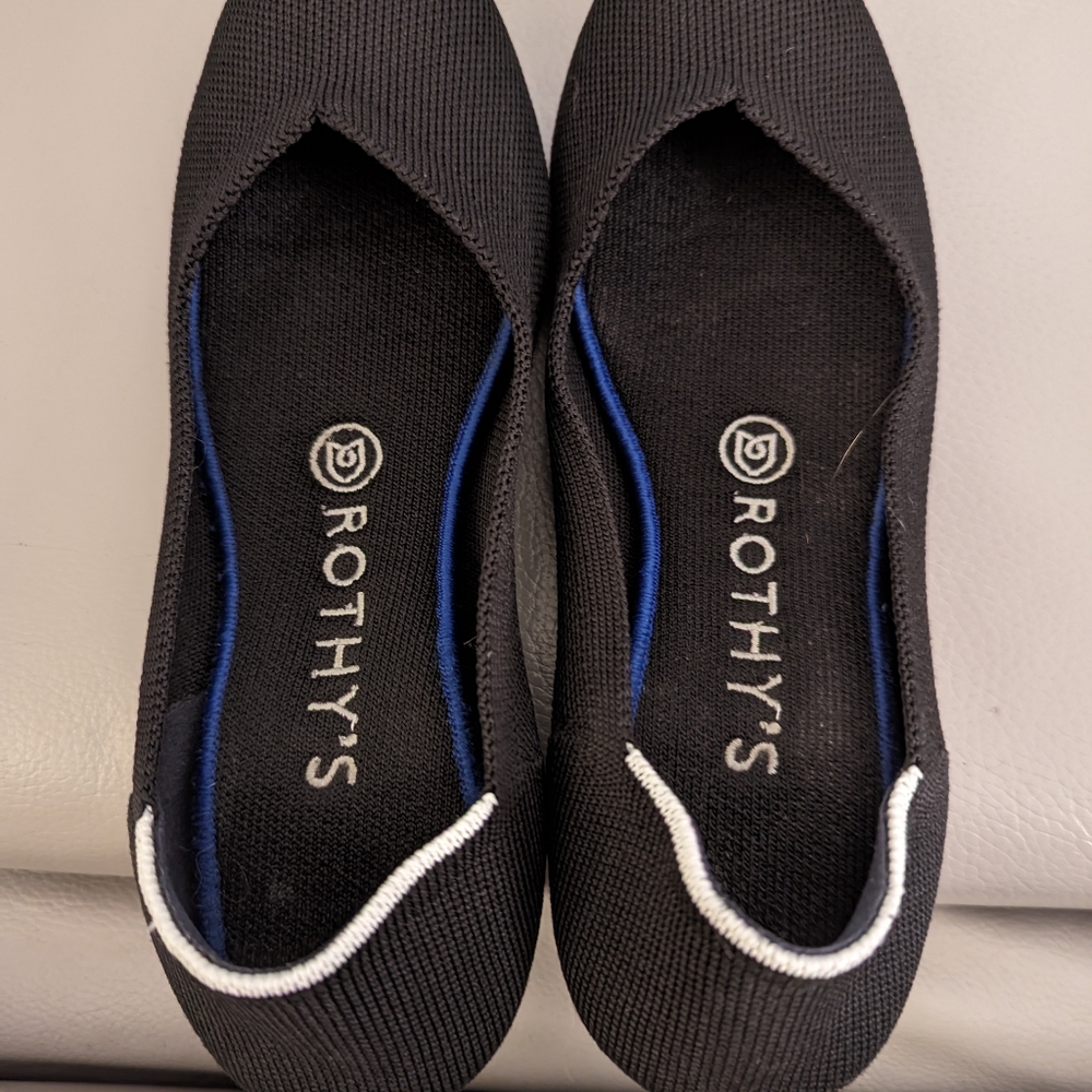 Rothys round toe flats